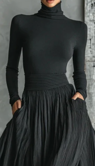 Black Grace - Set cu guler înalt și fustă plisată
