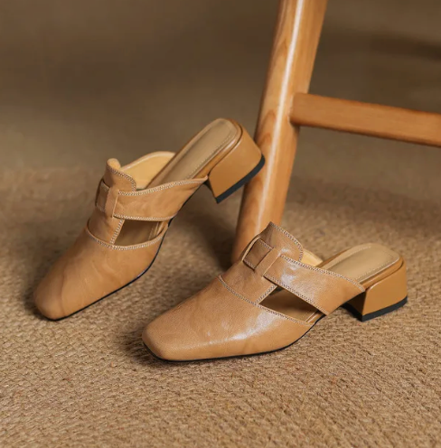 Lívia - Mules Classic